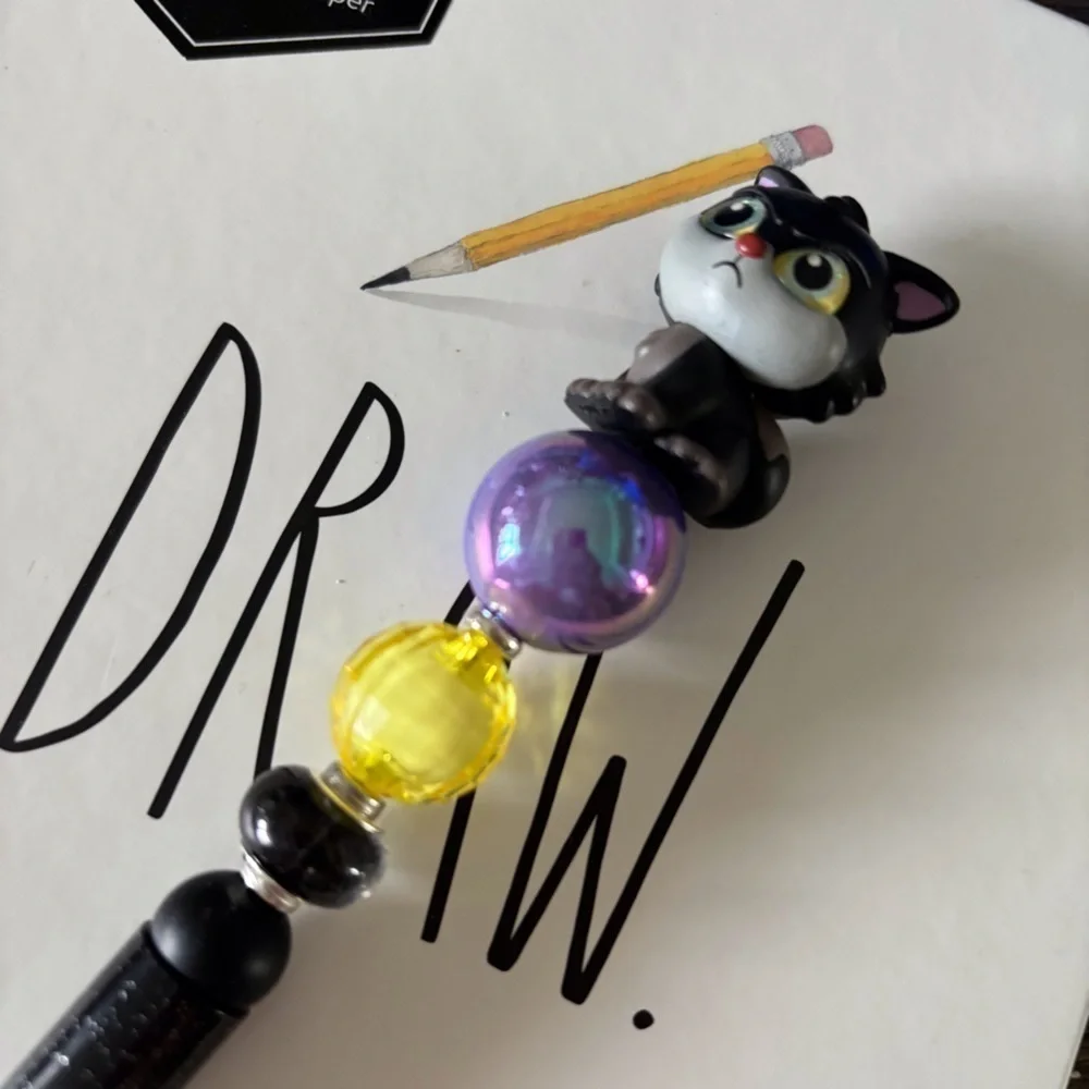 Disney Doorables: Cinderella: Lucifer handmade beaded pen